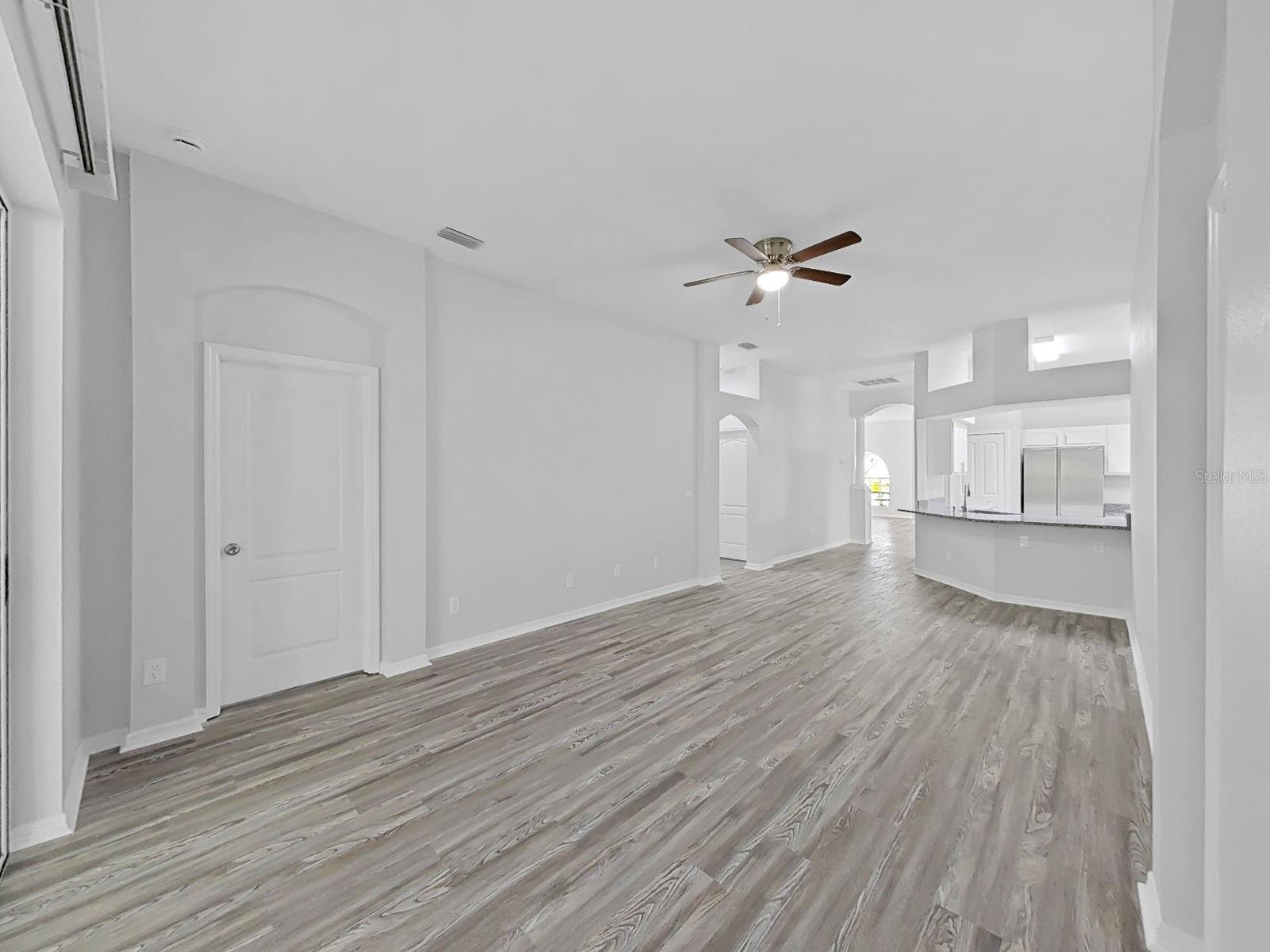 1423 LAKE SHORE RANCH DR — photo 21