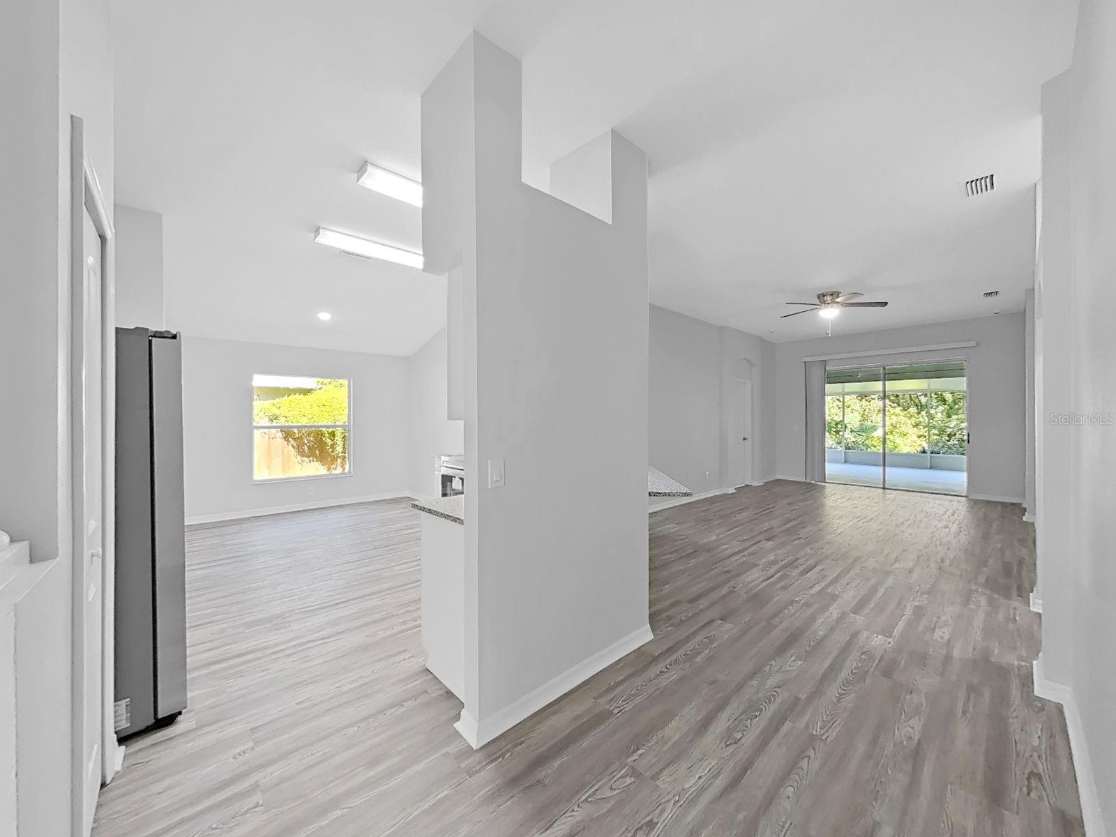 1423 LAKE SHORE RANCH DR — photo 11