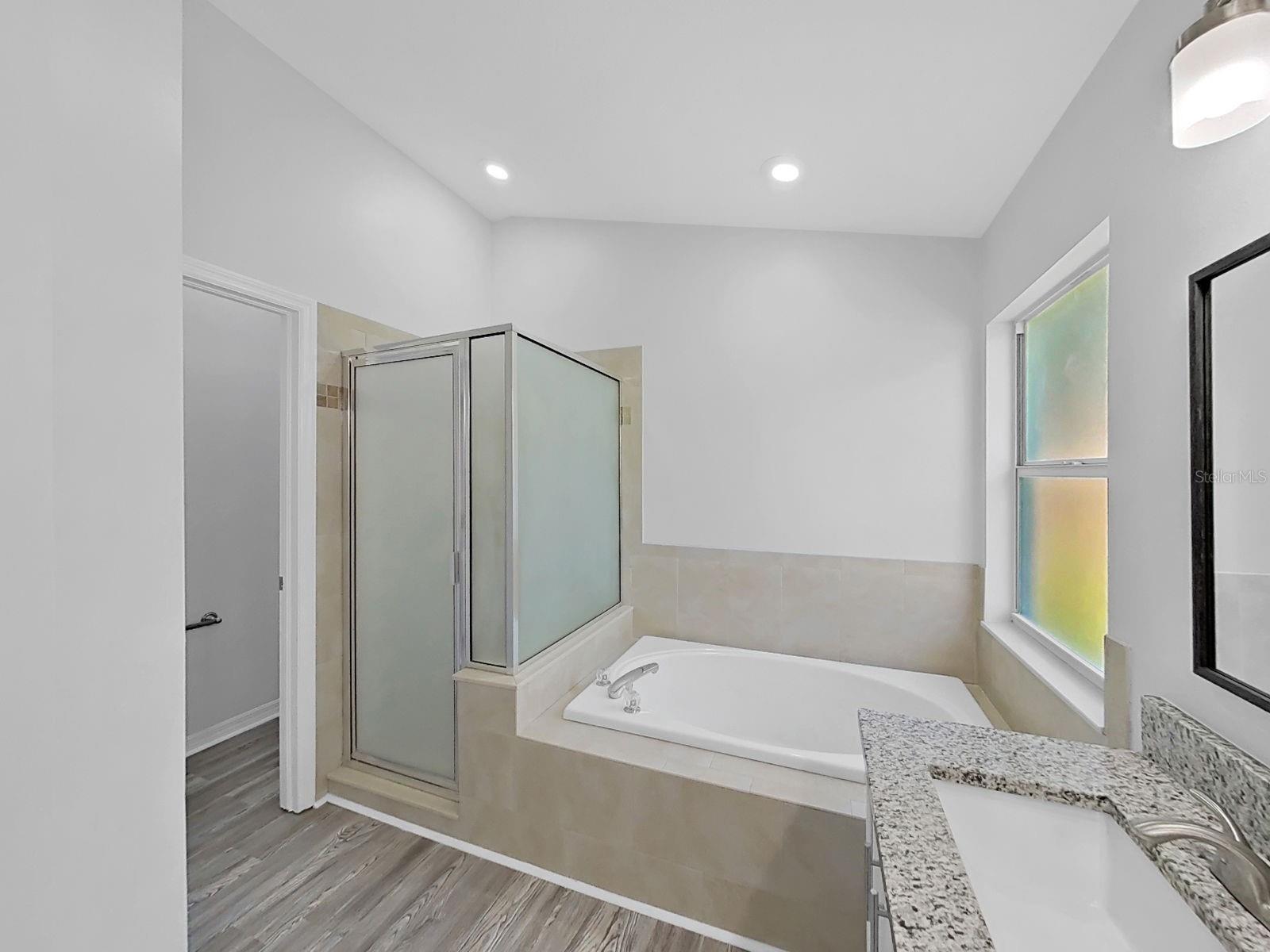 1423 LAKE SHORE RANCH DR — photo 27