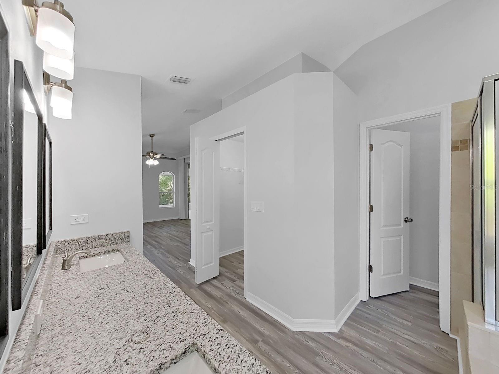 1423 LAKE SHORE RANCH DR — photo 28
