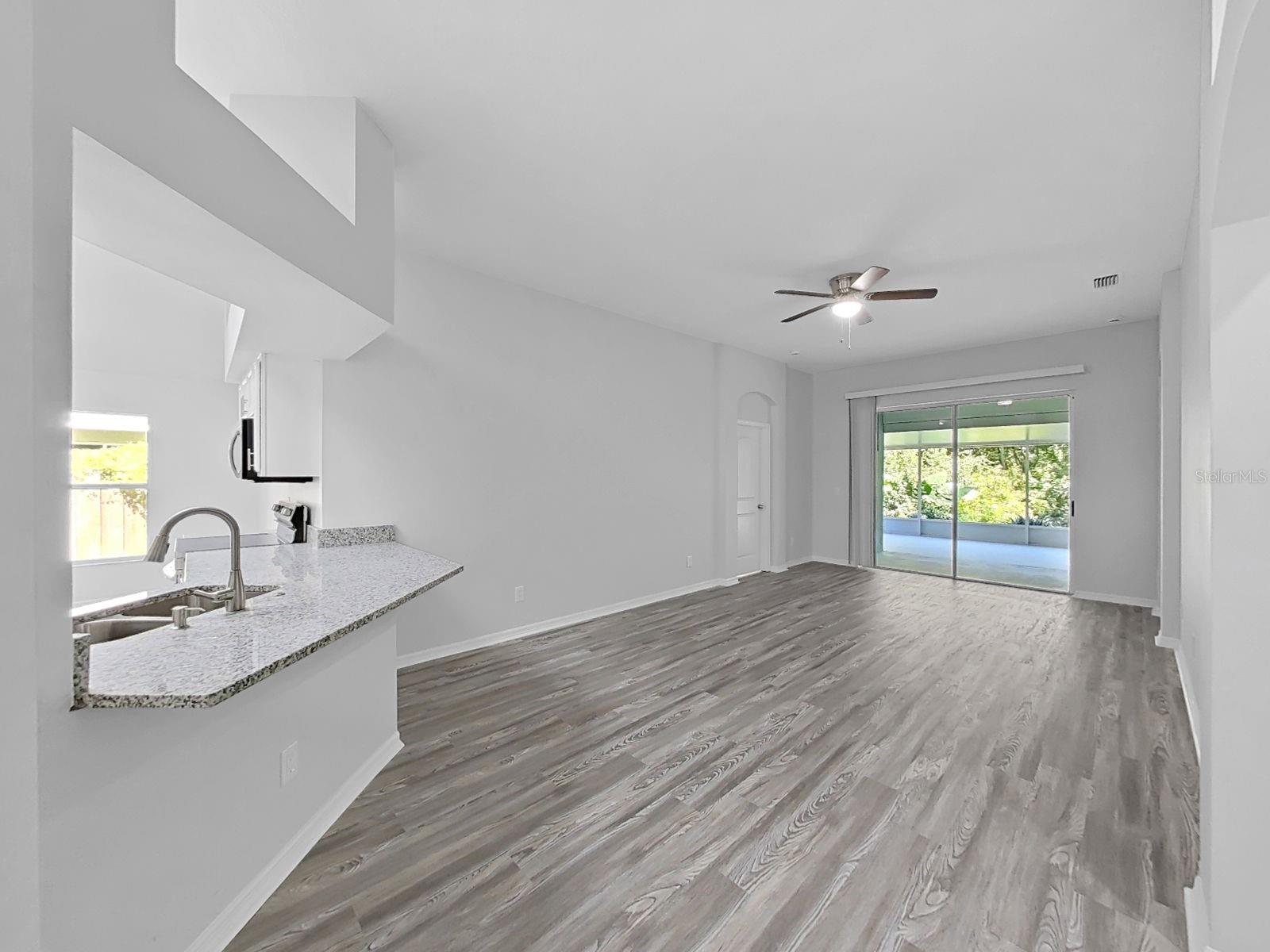 1423 LAKE SHORE RANCH DR — photo 18
