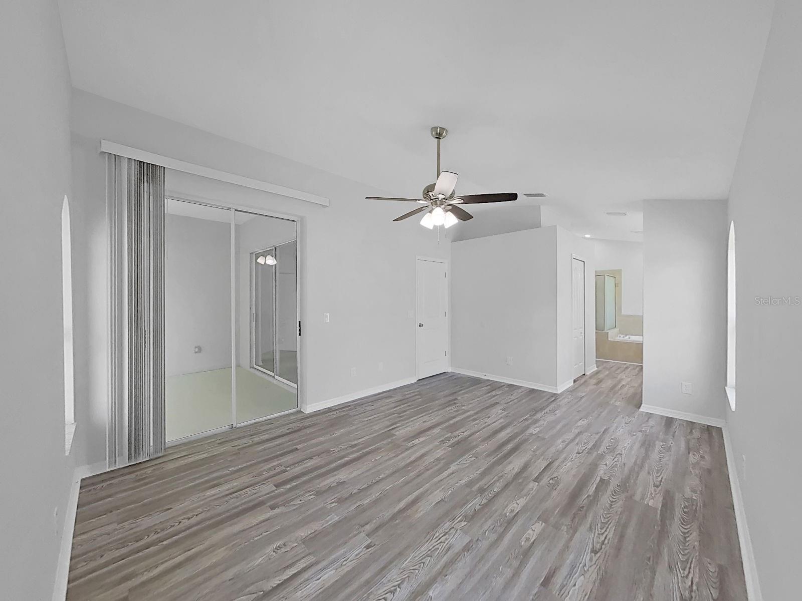 1423 LAKE SHORE RANCH DR — photo 24