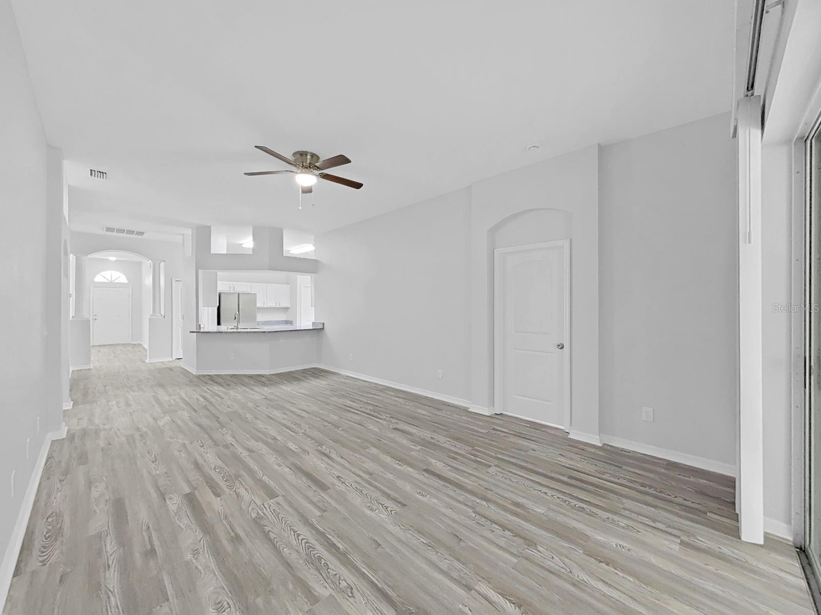 1423 LAKE SHORE RANCH DR — photo 22