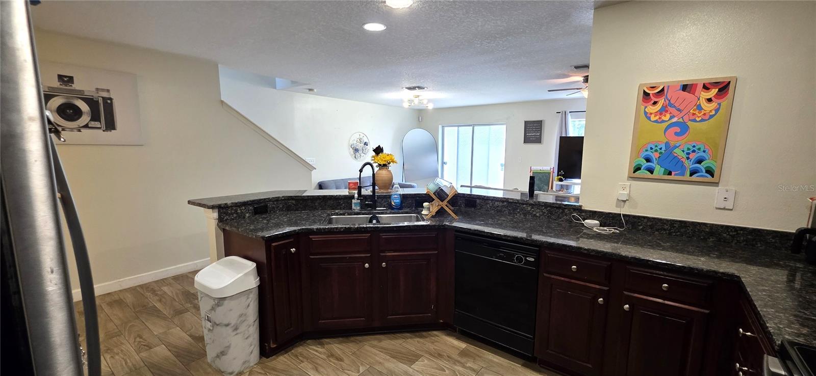 4555 LIMERICK DR — photo 10