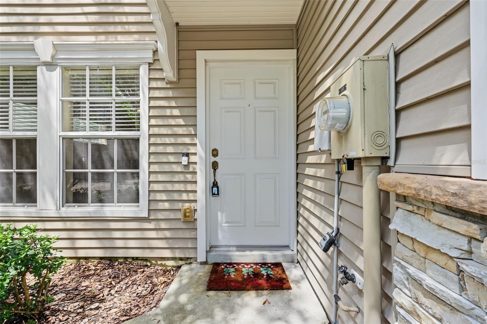 150 SAWTOOTH DR — photo 9