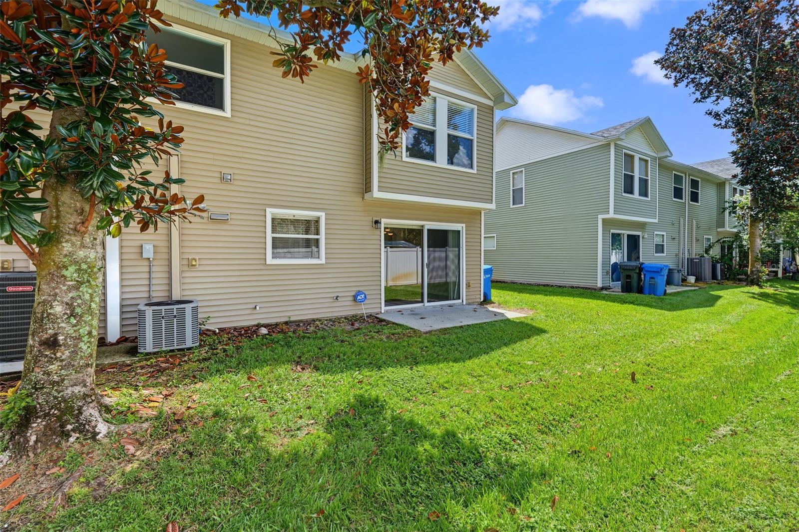 150 SAWTOOTH DR — photo 39