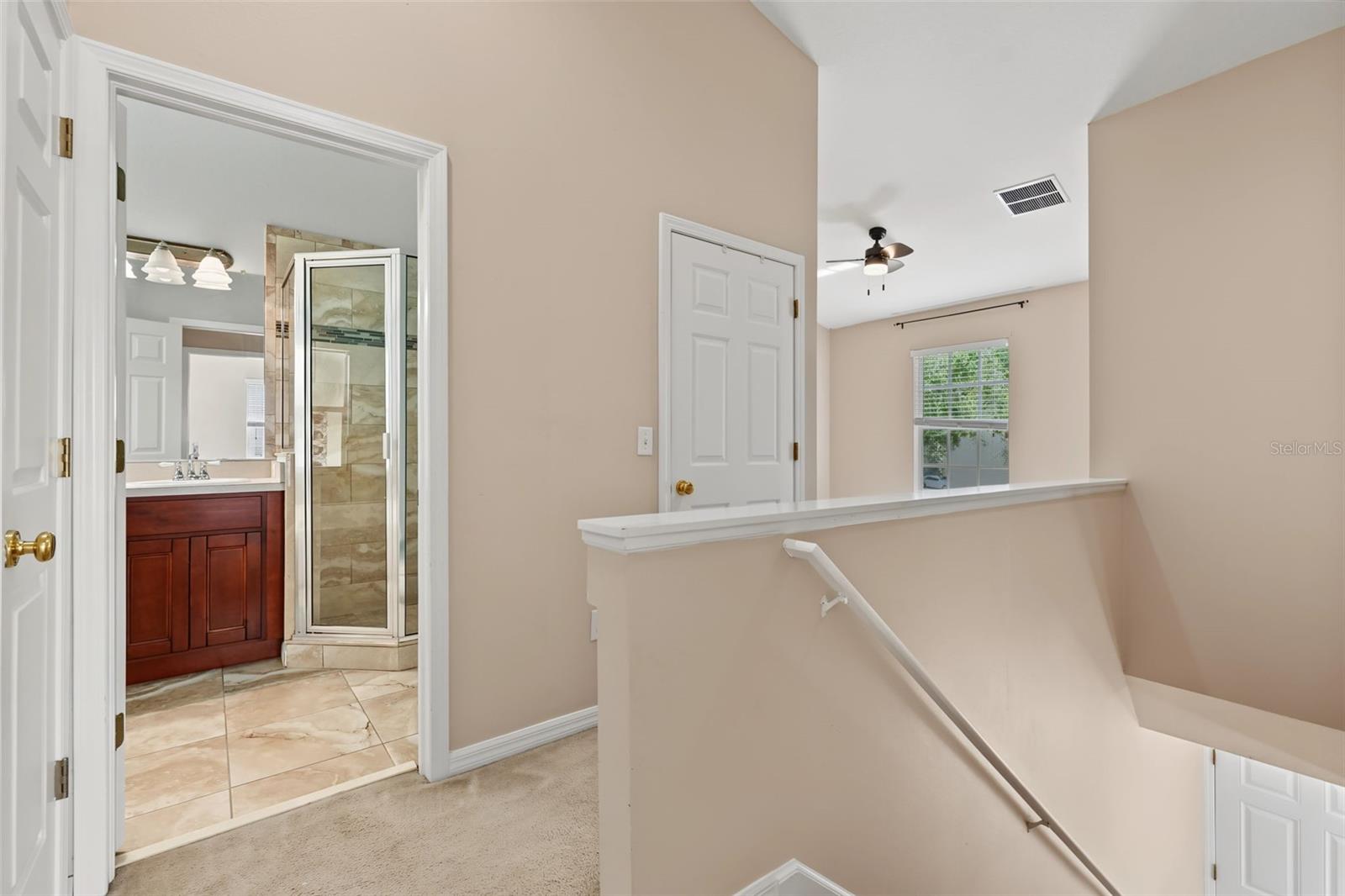 150 SAWTOOTH DR — photo 22