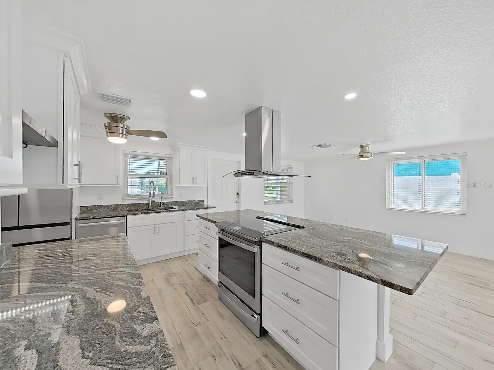 4156 FLORAMAR TER — photo 17