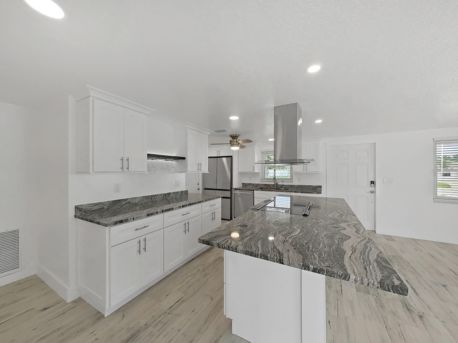 4156 FLORAMAR TER — photo 15
