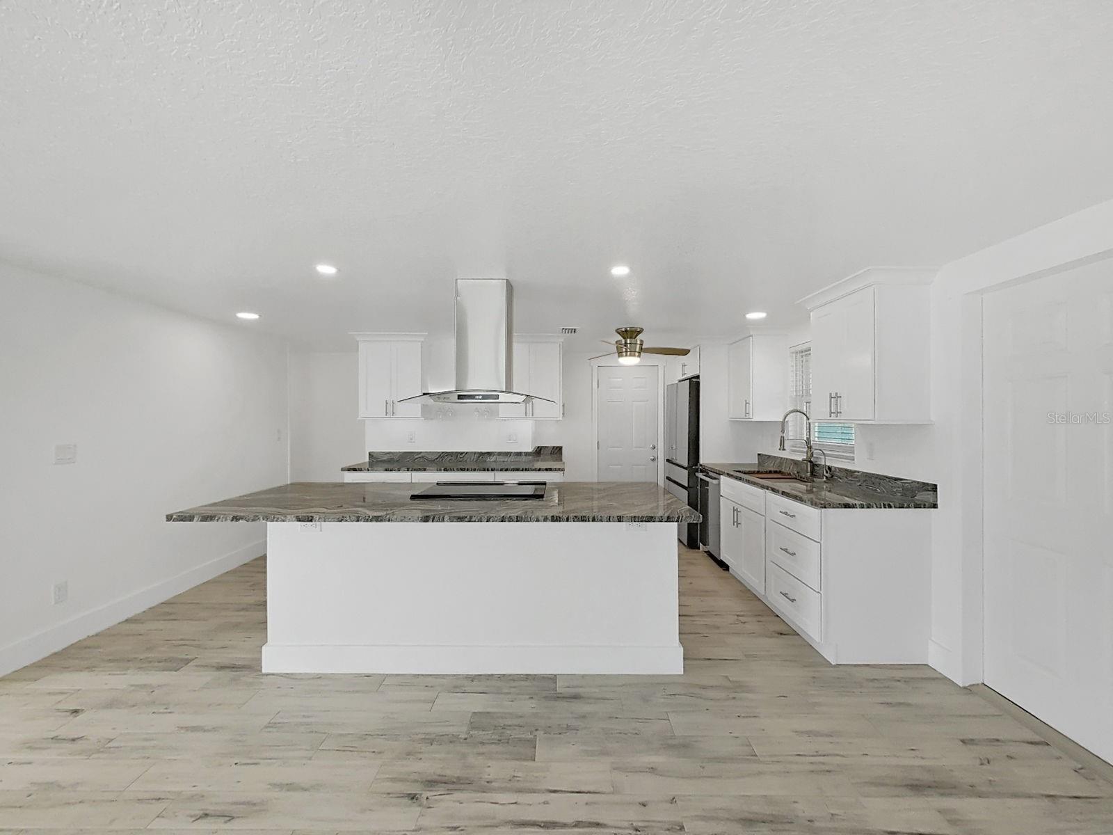 4156 FLORAMAR TER — photo 13