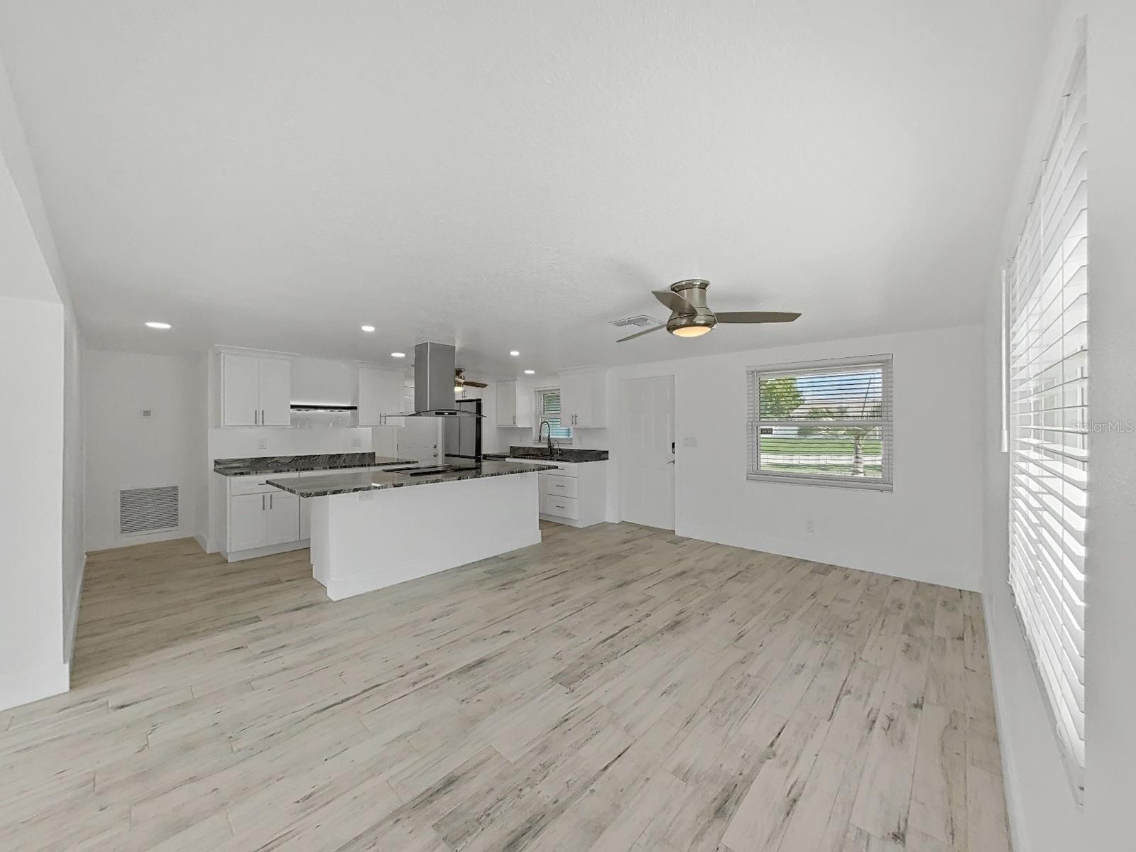 4156 FLORAMAR TER — photo 11