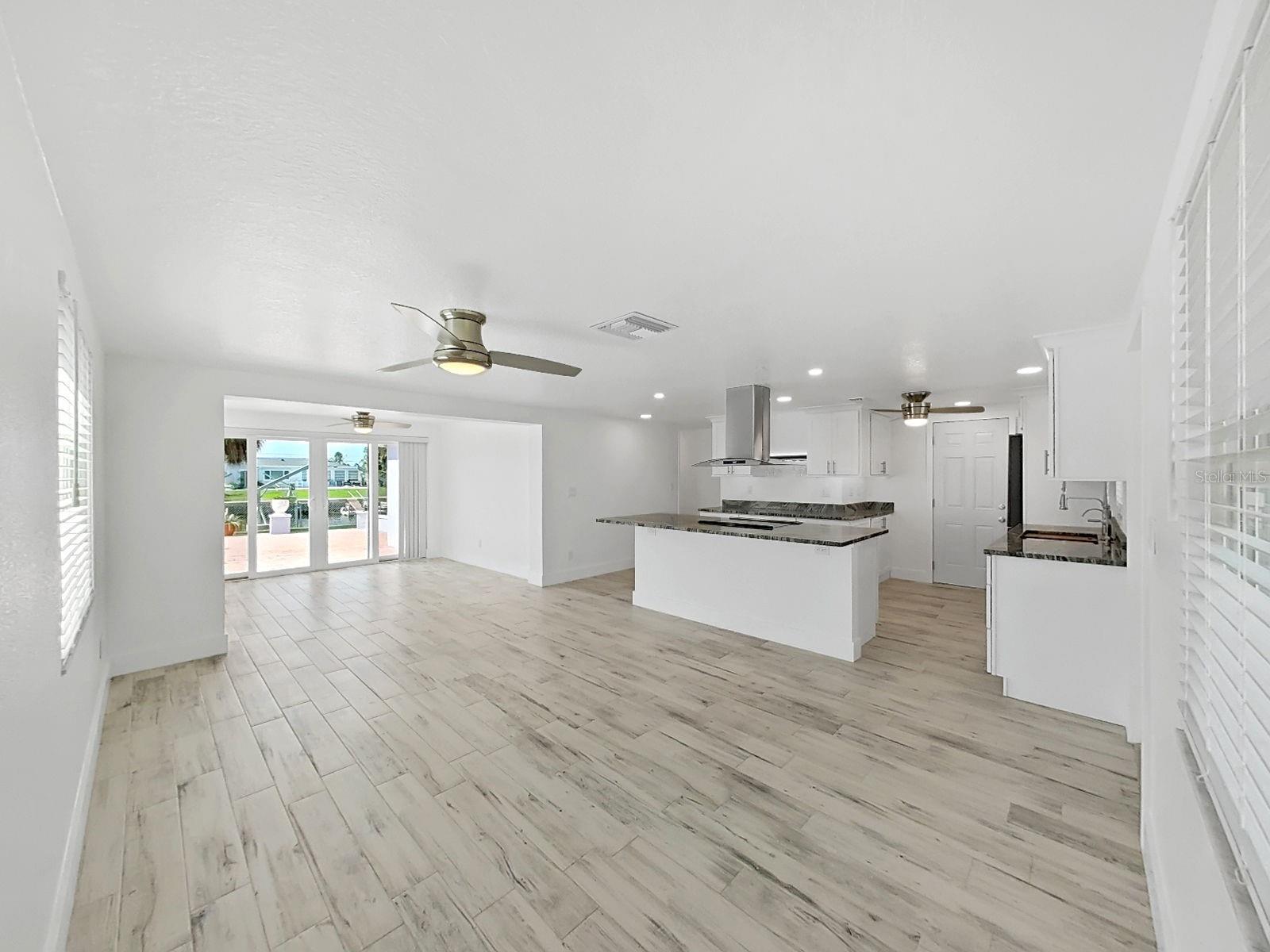 4156 FLORAMAR TER — photo 10