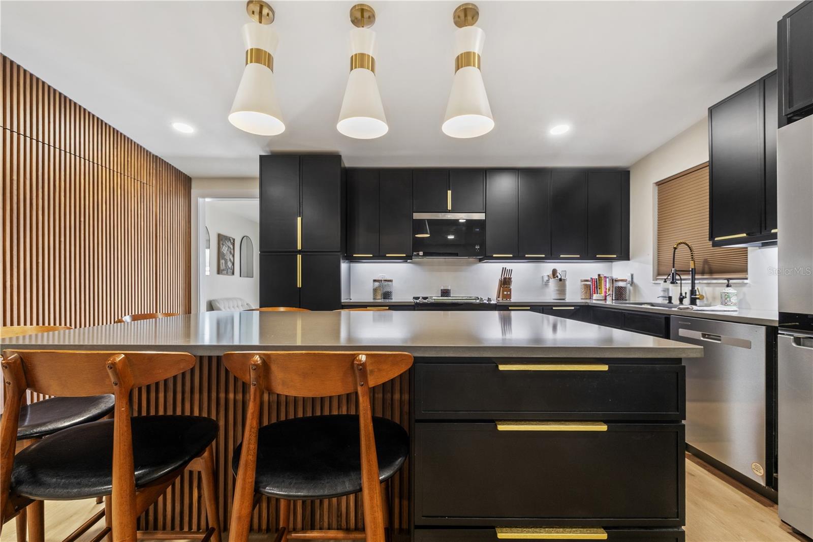 4103 N GOMEZ AVE — photo 7
