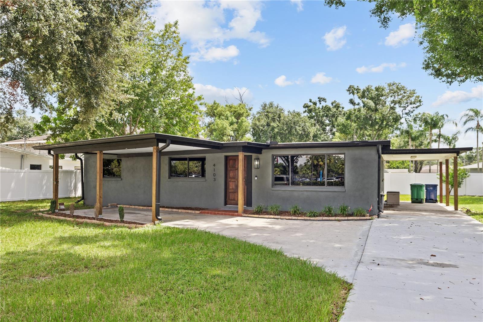 4103 N GOMEZ AVE — photo 2