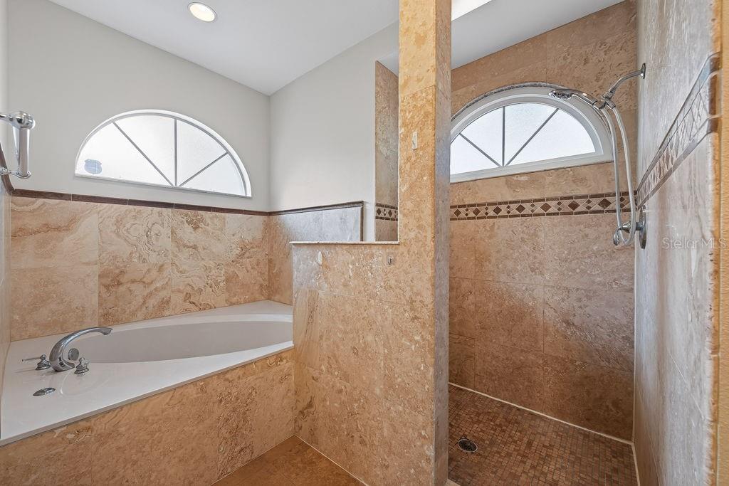 22832 CYPRESS TRAIL DR — photo 33
