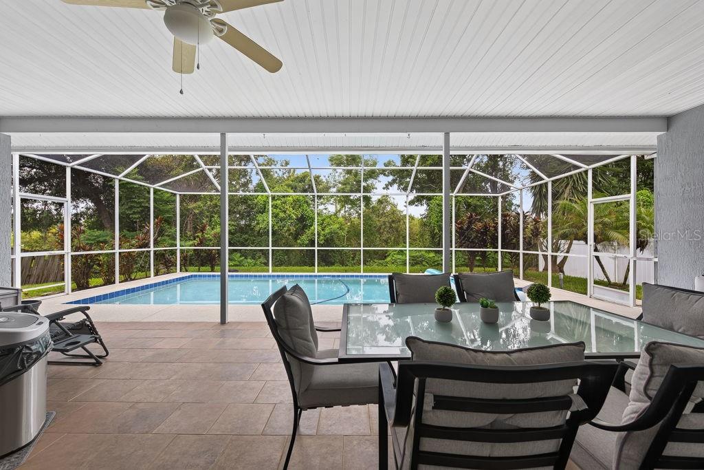 22832 CYPRESS TRAIL DR — photo 45