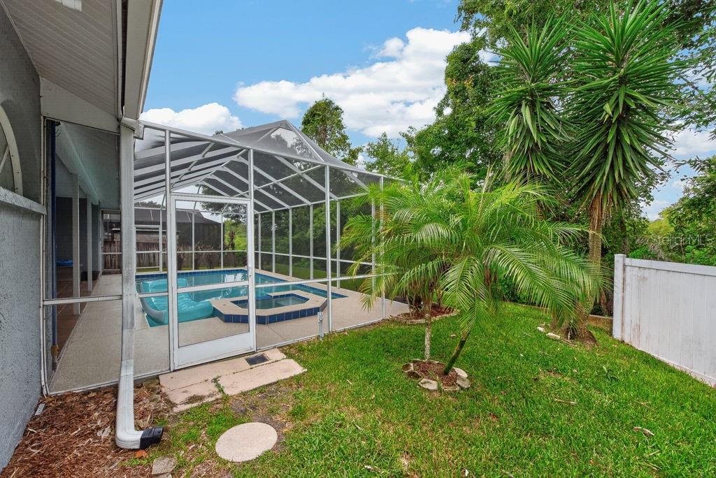 22832 CYPRESS TRAIL DR — photo 56