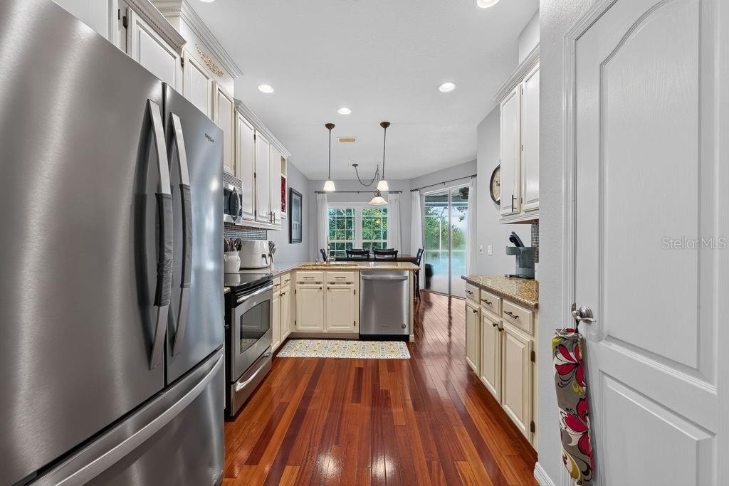 22832 CYPRESS TRAIL DR — photo 23