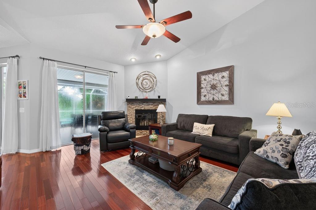 22832 CYPRESS TRAIL DR — photo 8