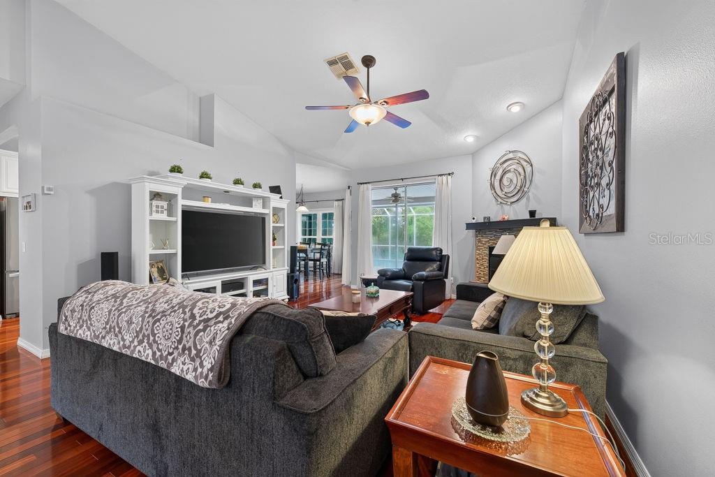 22832 CYPRESS TRAIL DR — photo 5
