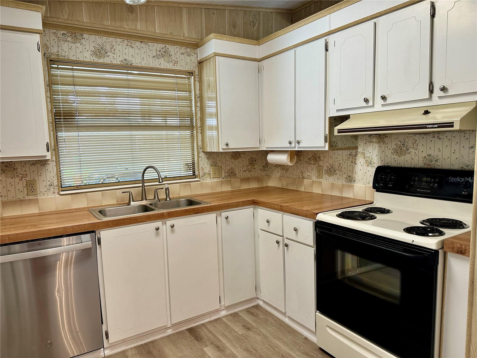 322 BASS CT — photo 4