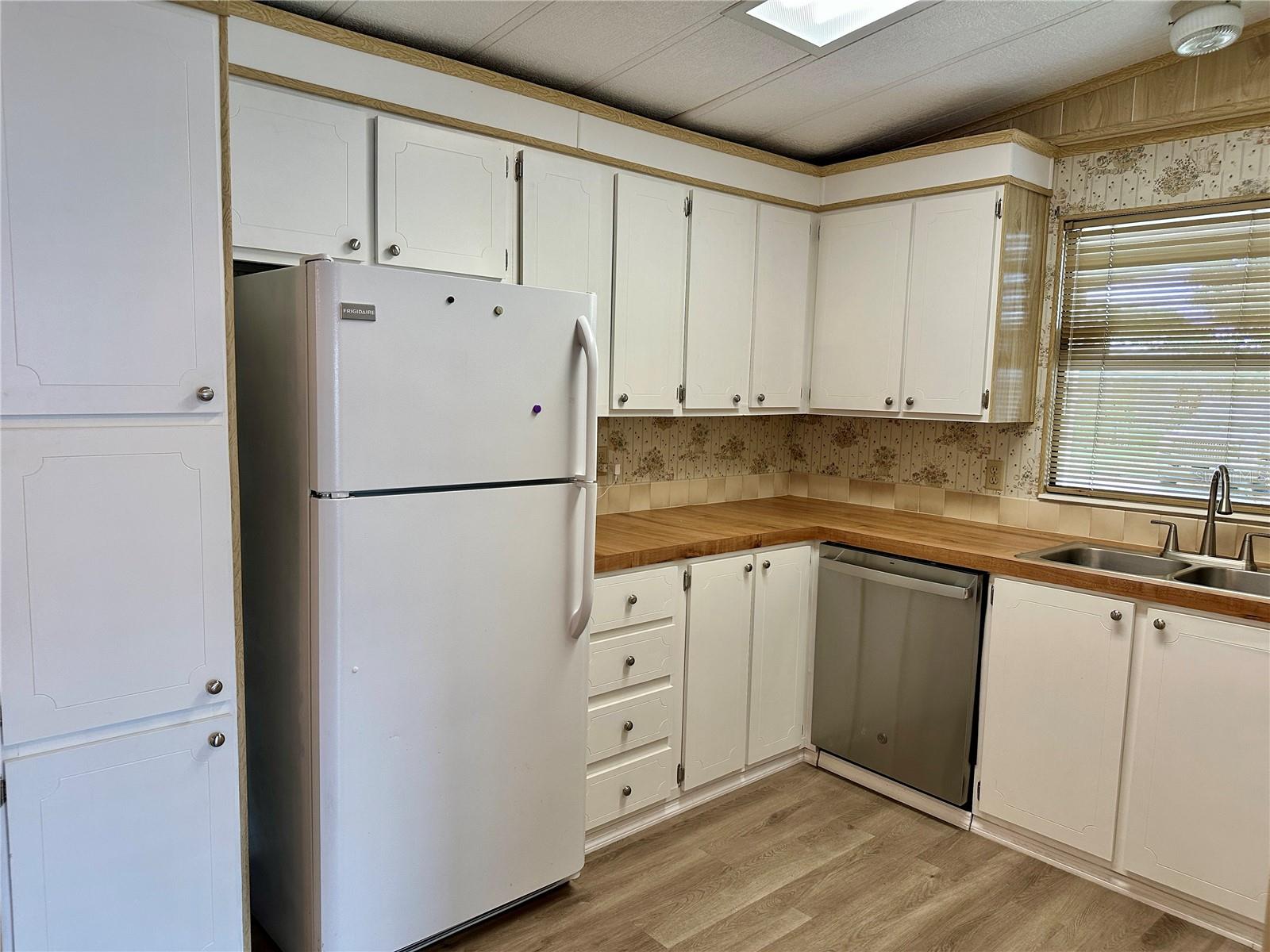 322 BASS CT — photo 3