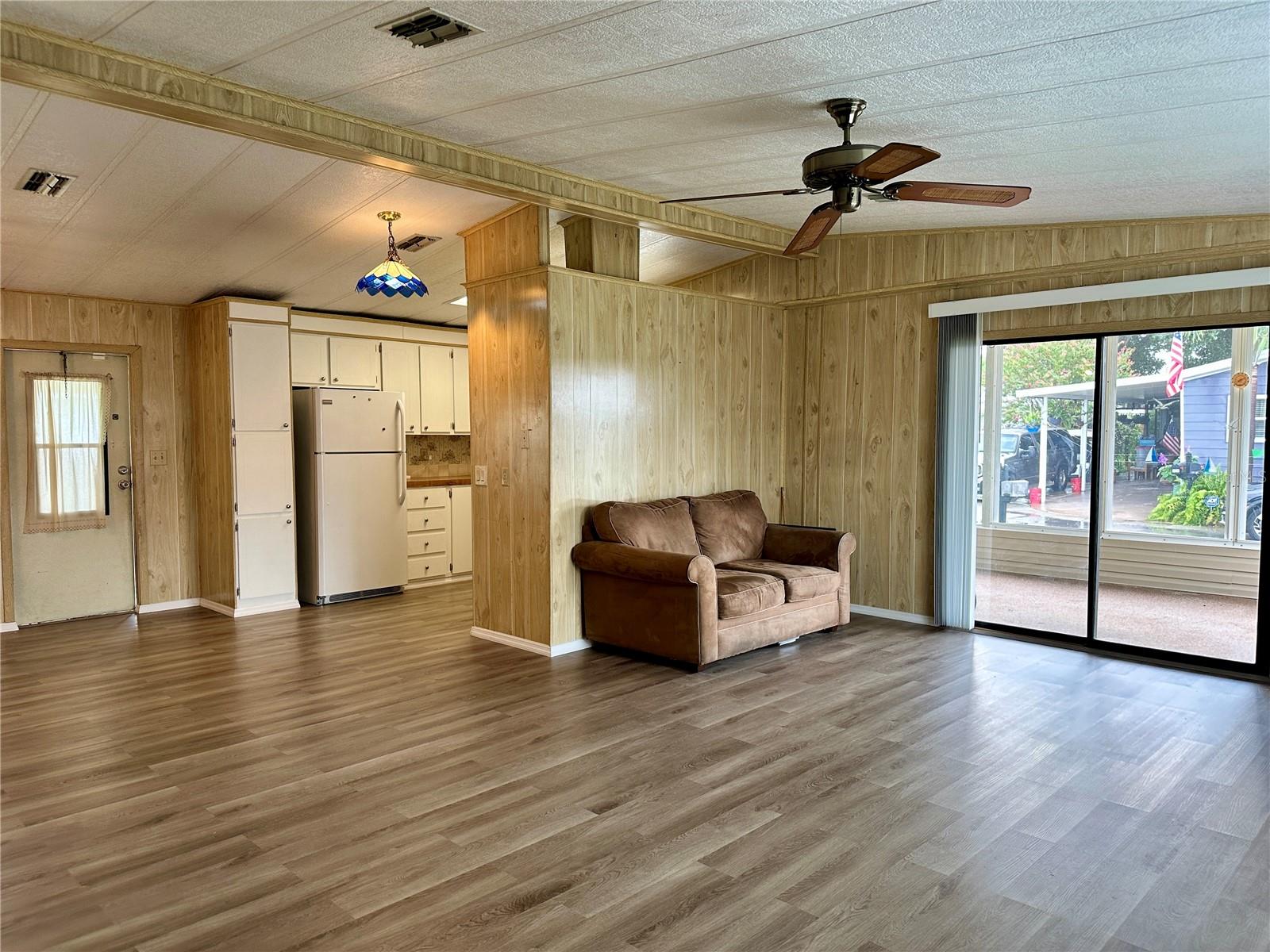 322 BASS CT — photo 9