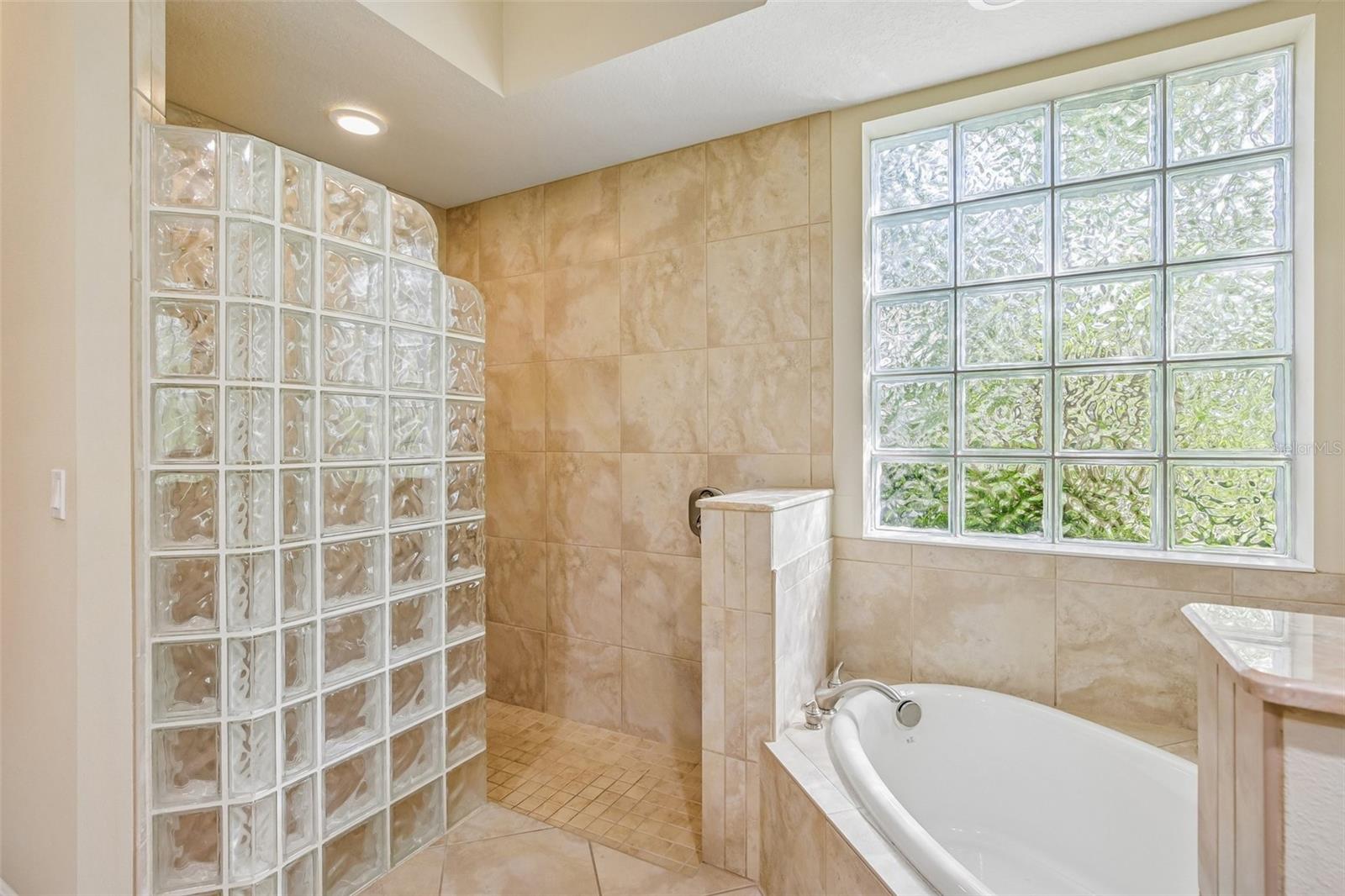 15403 HELMSDALE PL — photo 44