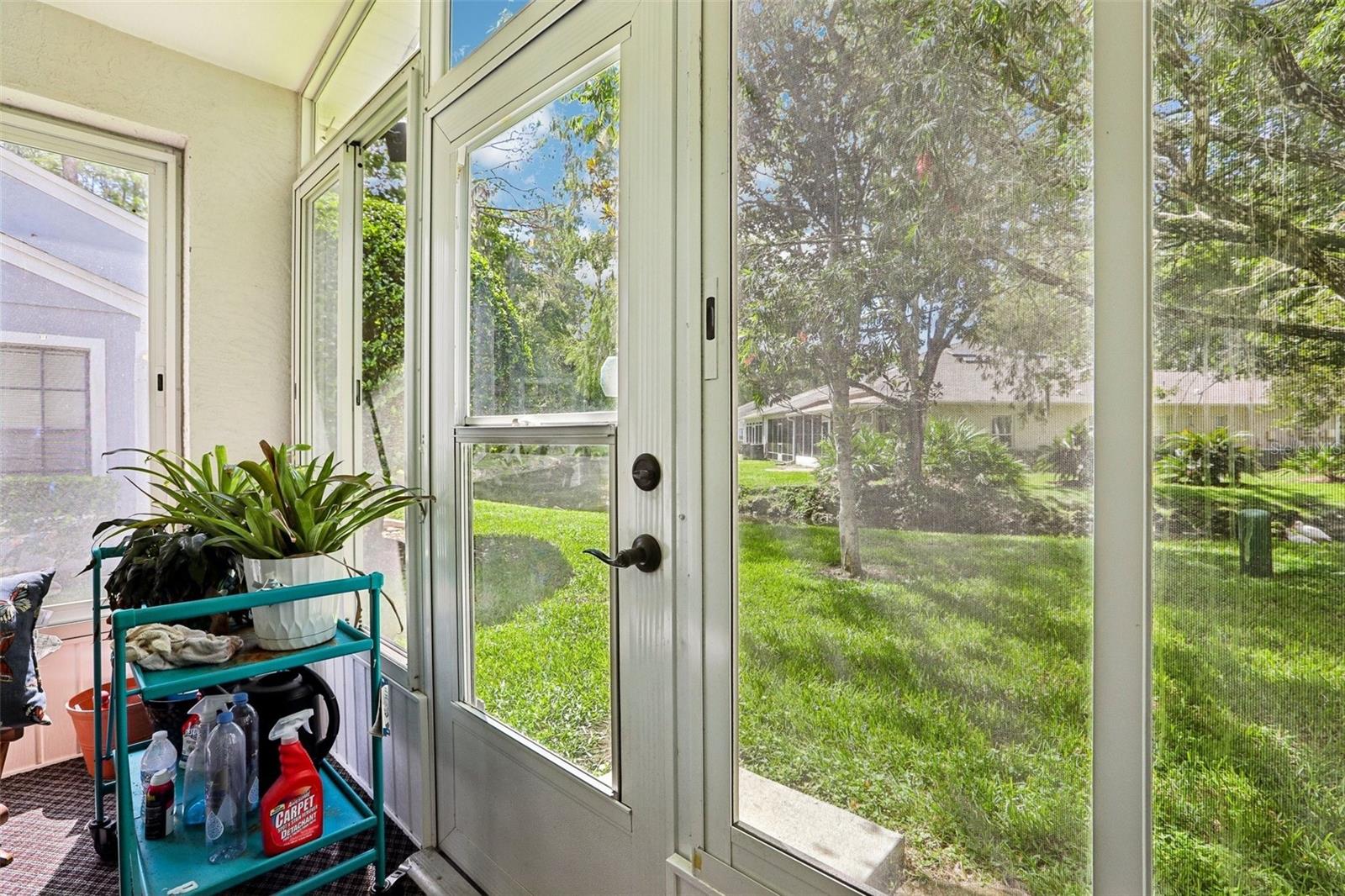 12504 GLENDALE CT — photo 13