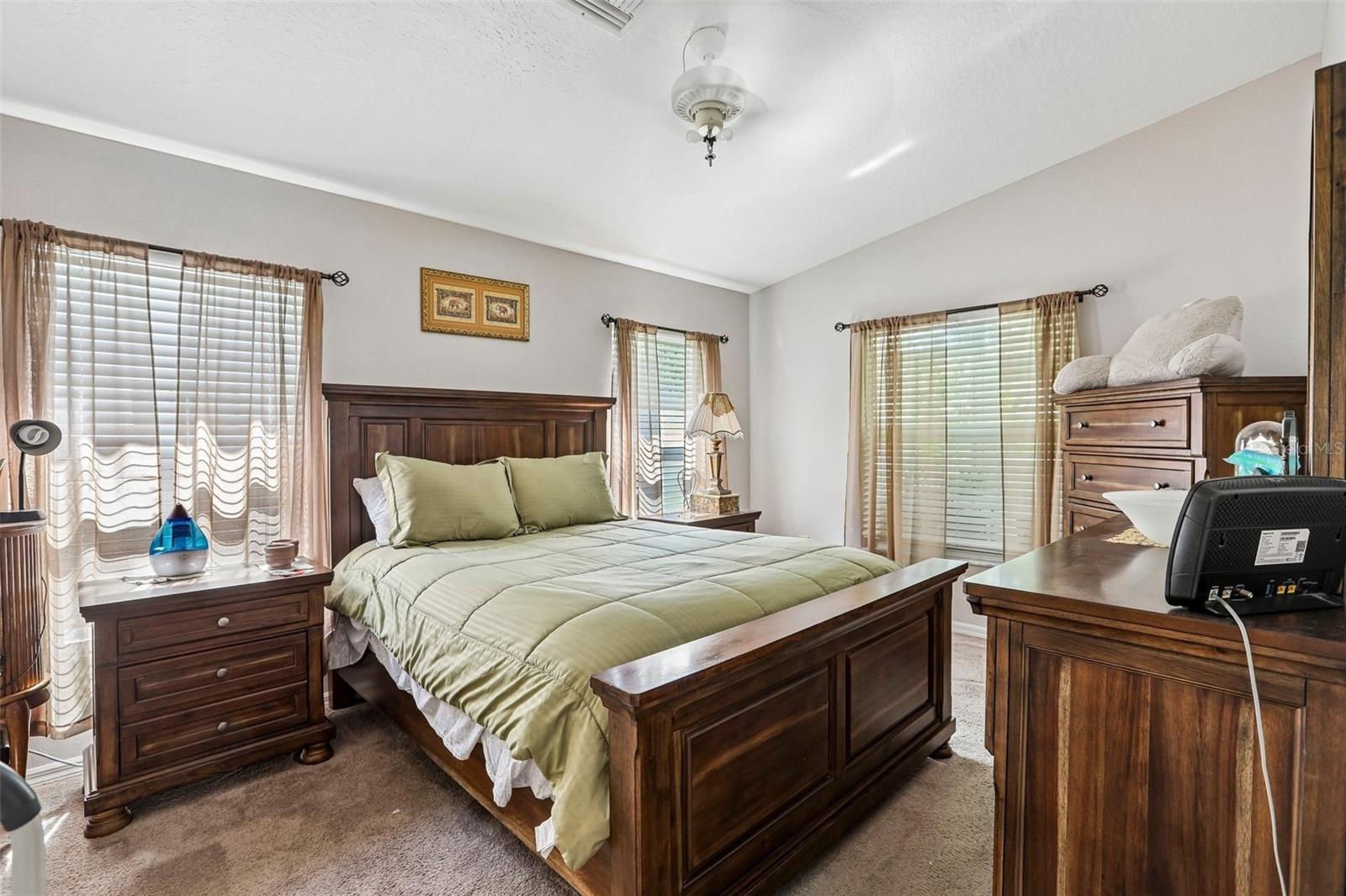 12504 GLENDALE CT — photo 11