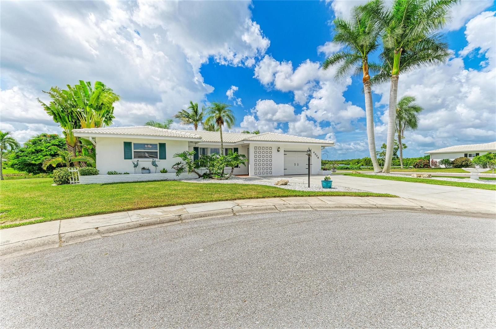 4006 JOYCE DR — photo 3