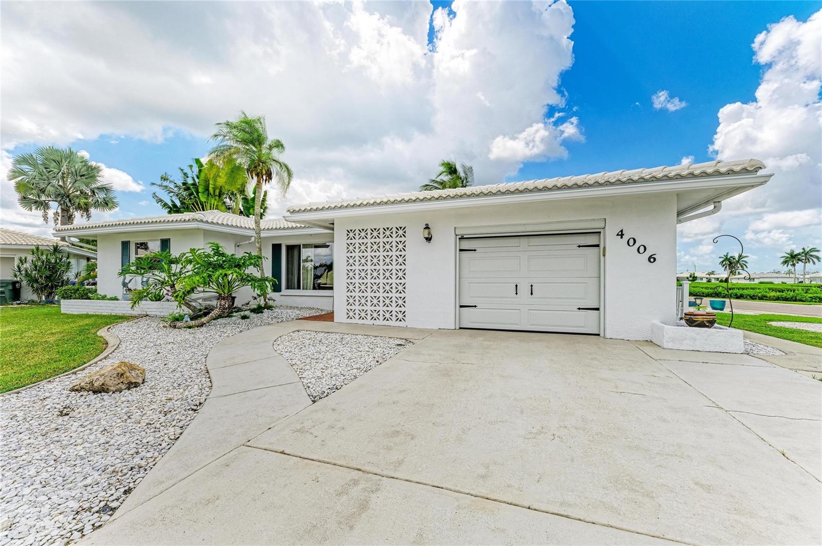 4006 JOYCE DR — photo 4