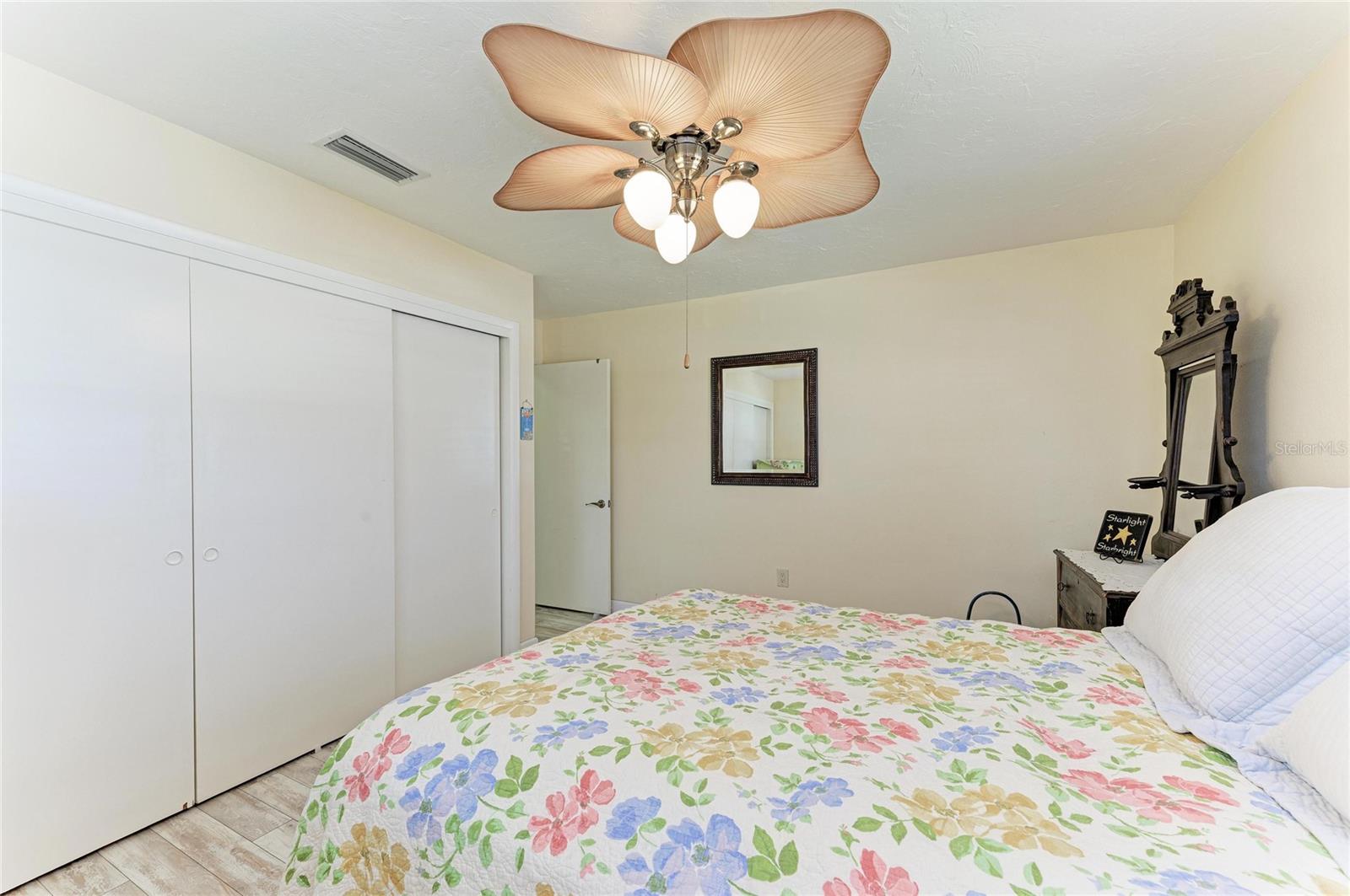 4006 JOYCE DR — photo 26