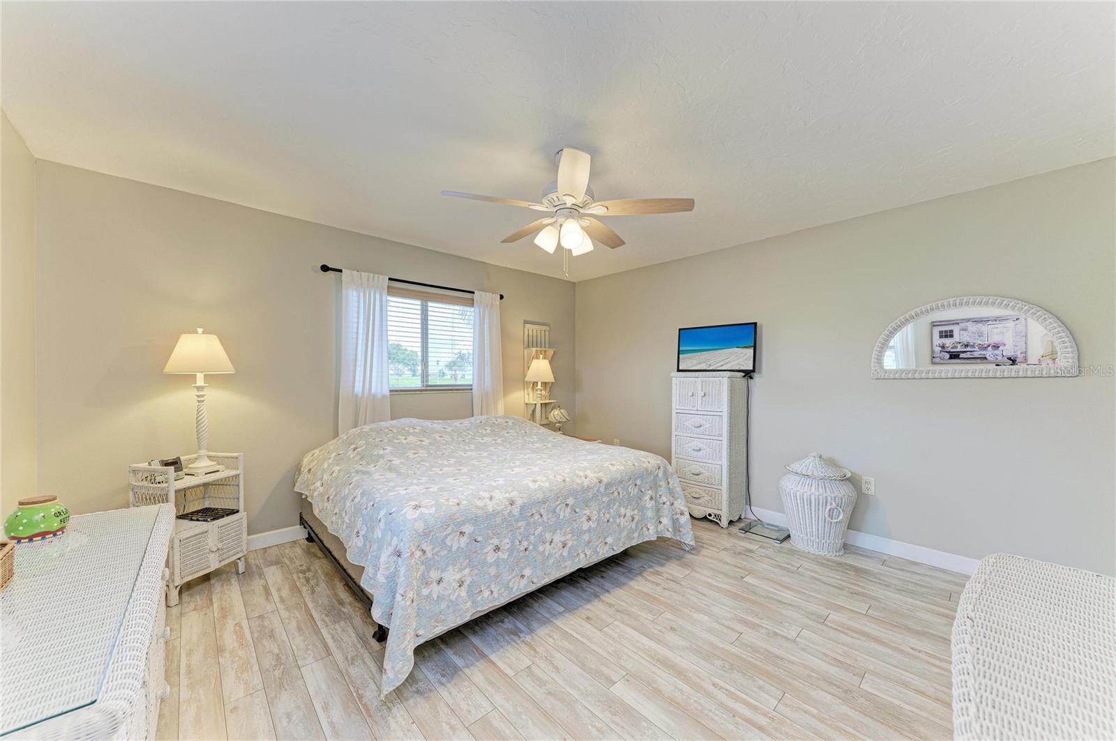 4006 JOYCE DR — photo 22