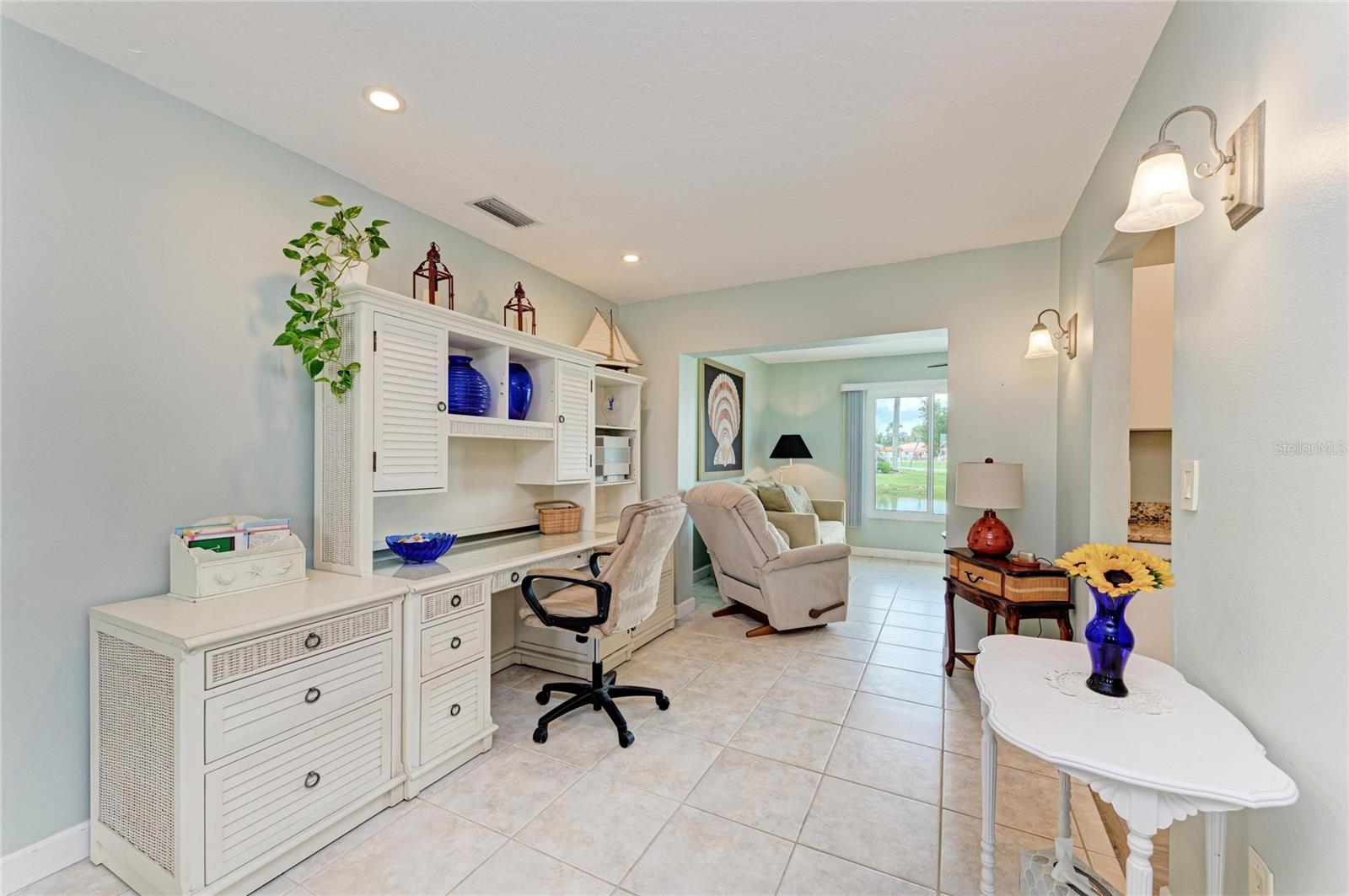4006 JOYCE DR — photo 10