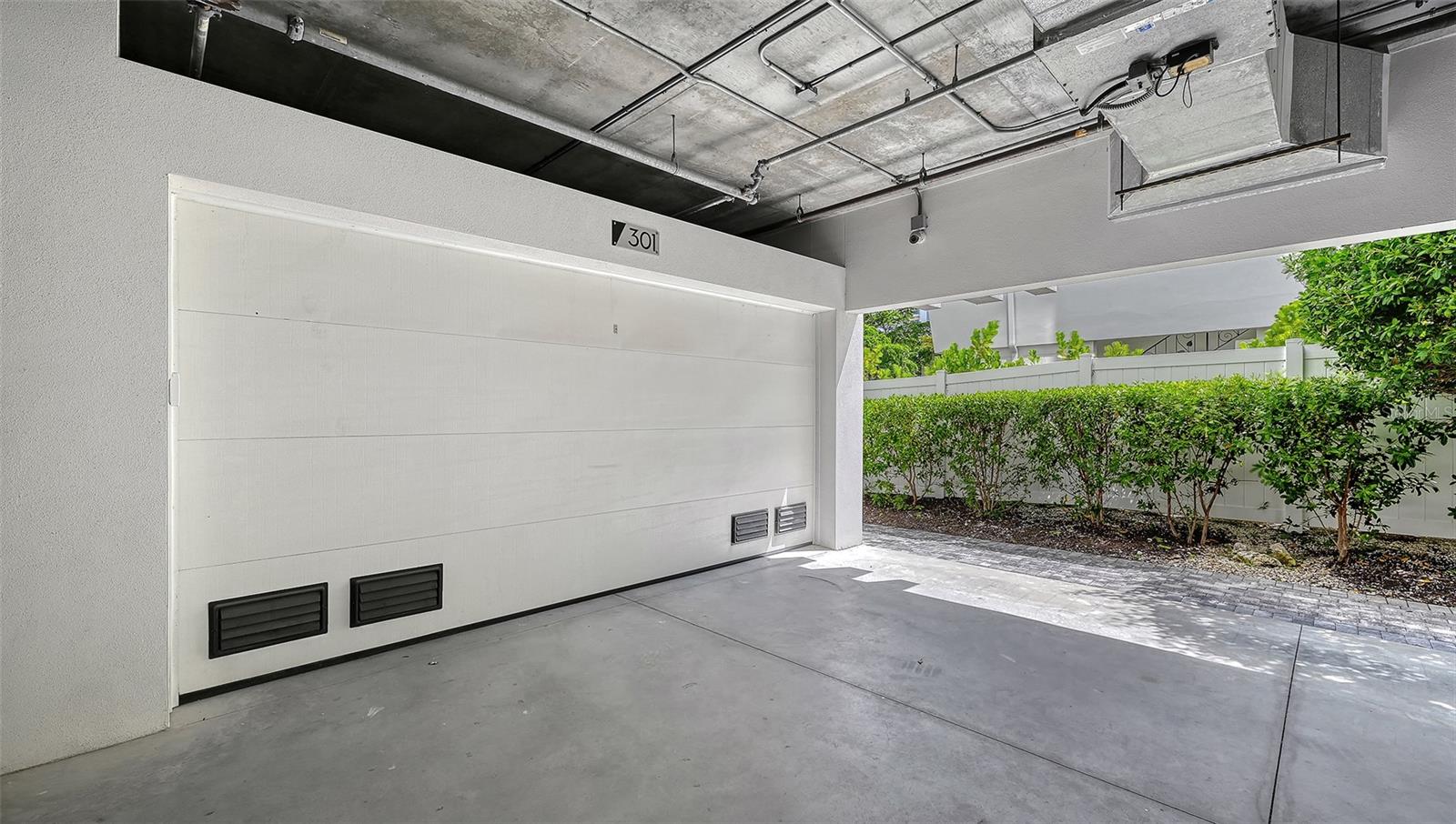 609 GOLDEN GATE PT #301 — photo 40