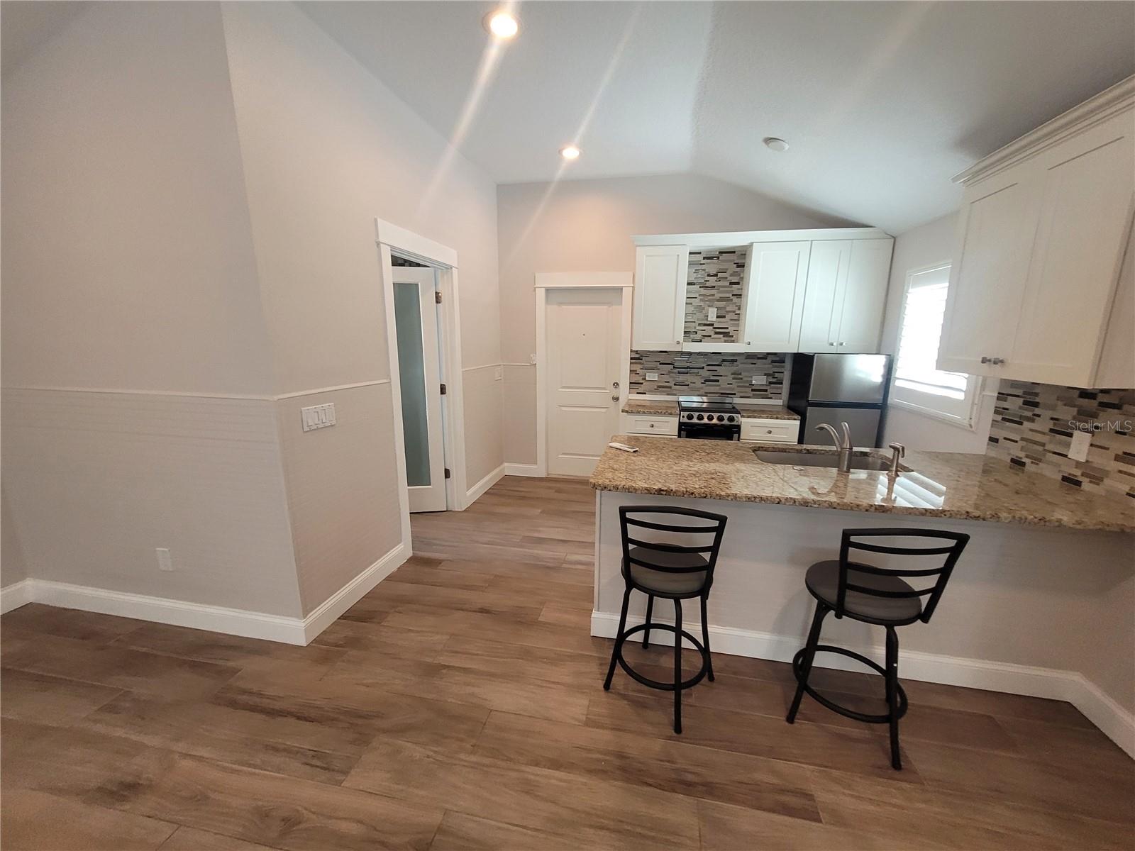 12217 1/2 SUNSHINE LN — photo 17