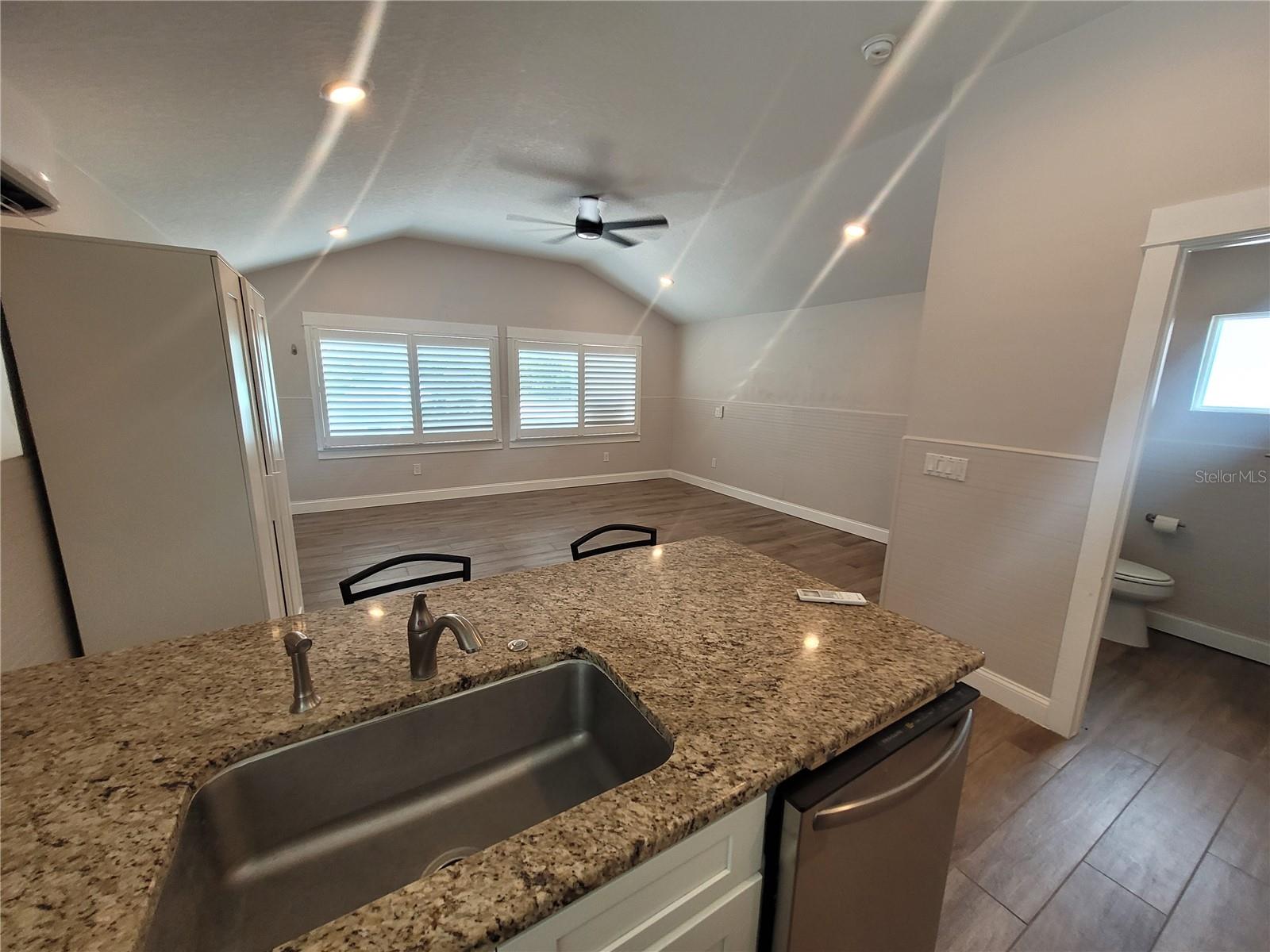 12217 1/2 SUNSHINE LN — photo 12