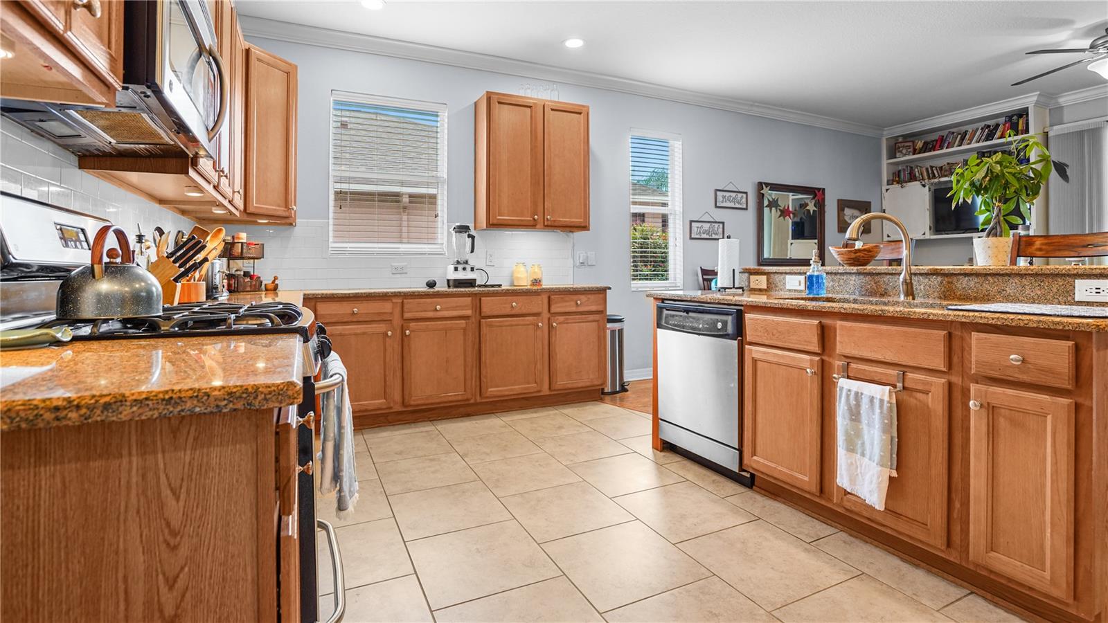19420 SUNSET BAY DR — photo 9