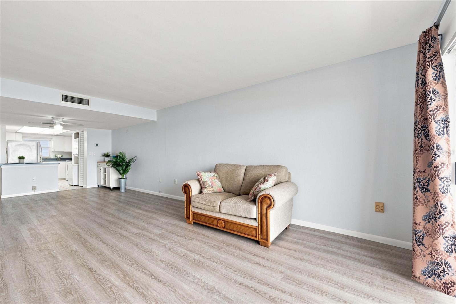 7050 SUNSET DR S #610 — photo 13