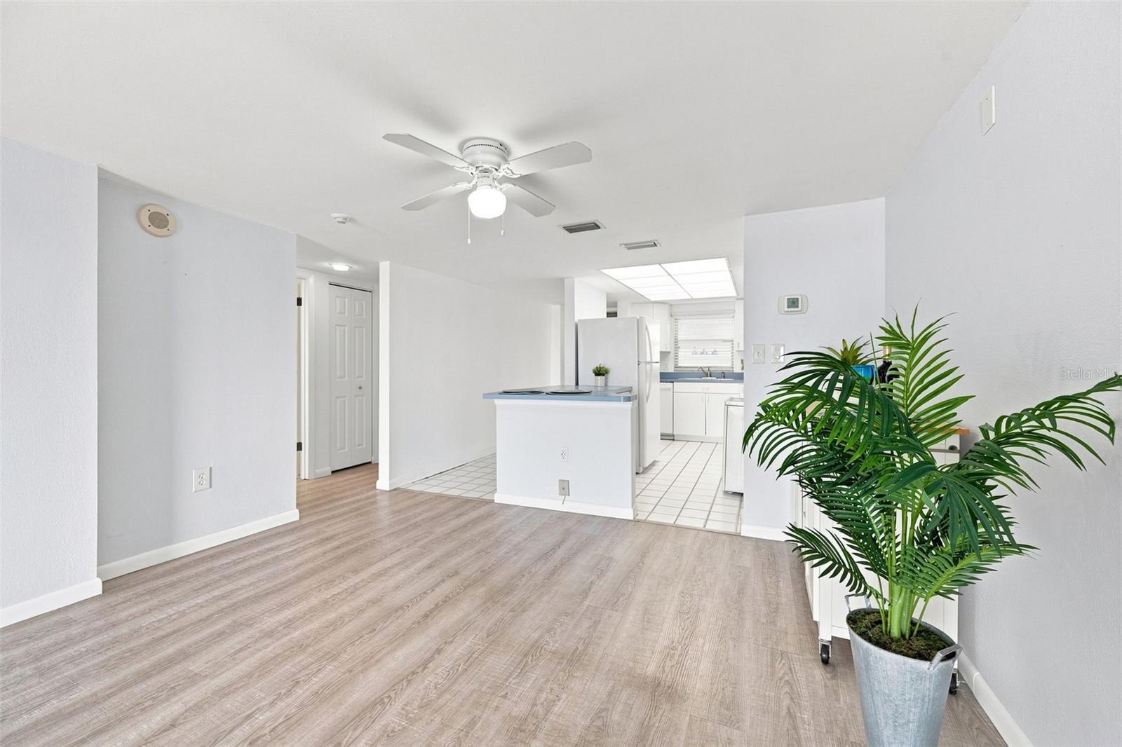 7050 SUNSET DR S #610 — photo 14