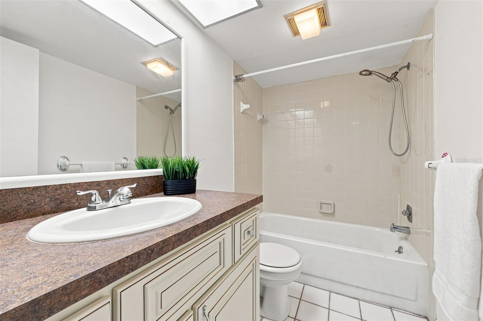 7050 SUNSET DR S #610 — photo 26
