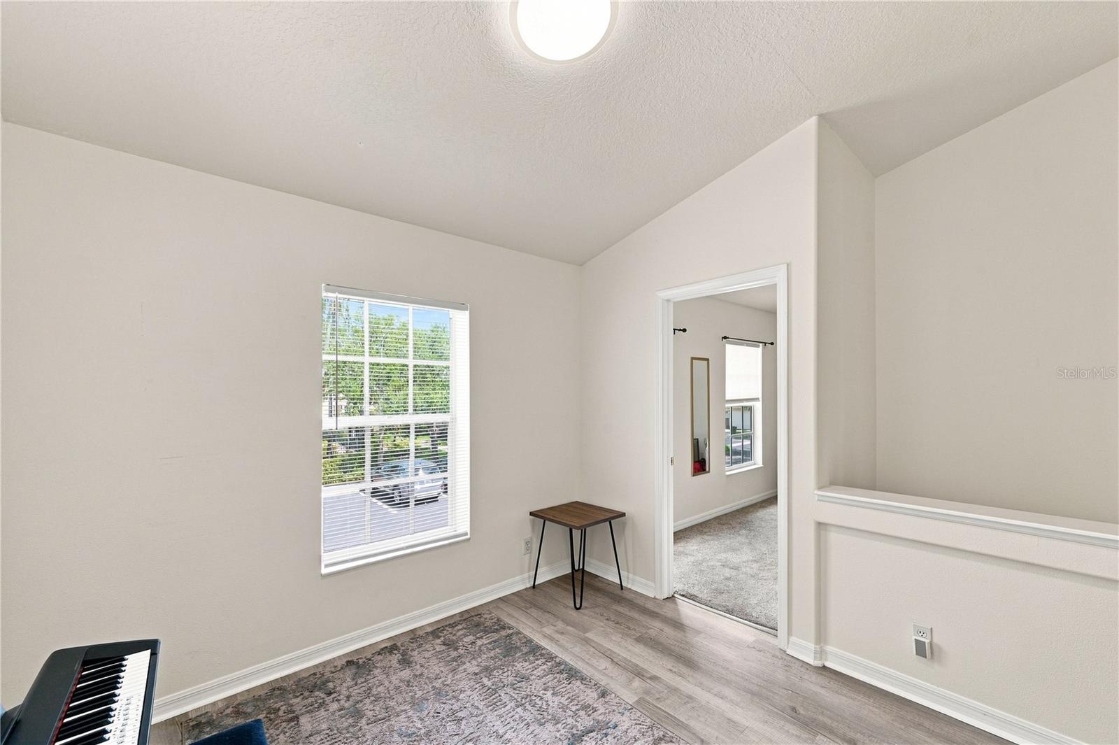 13158 THOROUGHBRED LOOP — photo 33