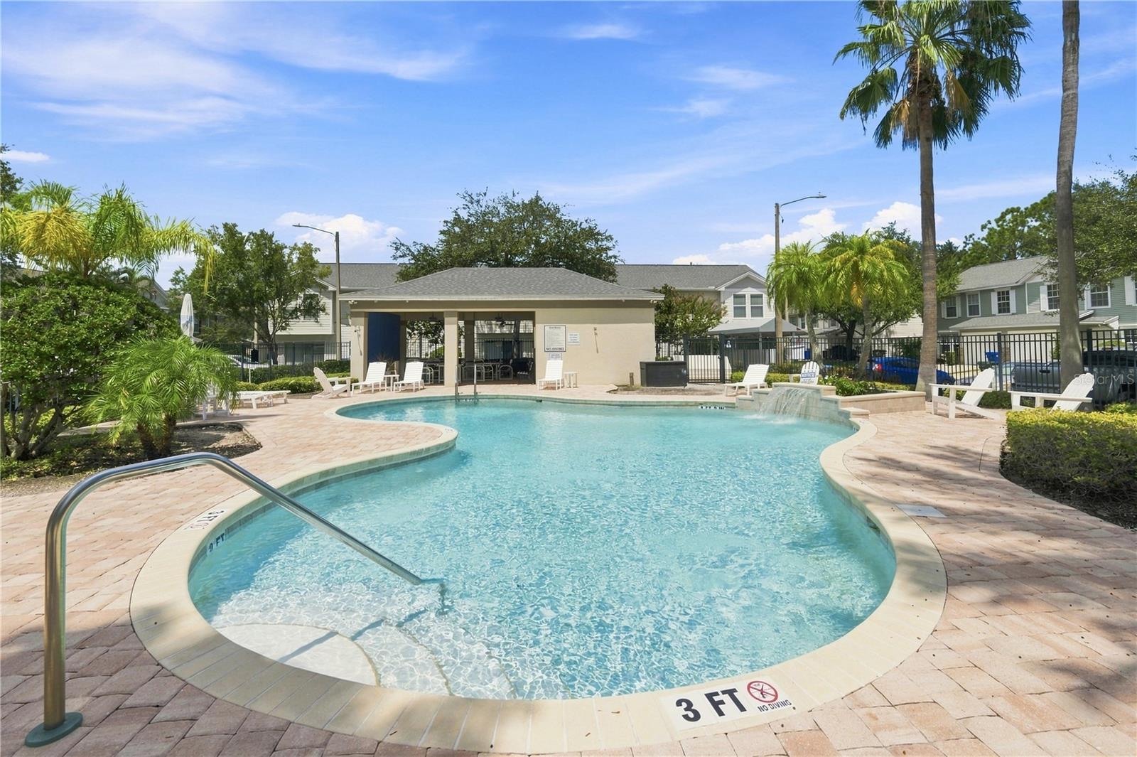 13158 THOROUGHBRED LOOP — photo 43