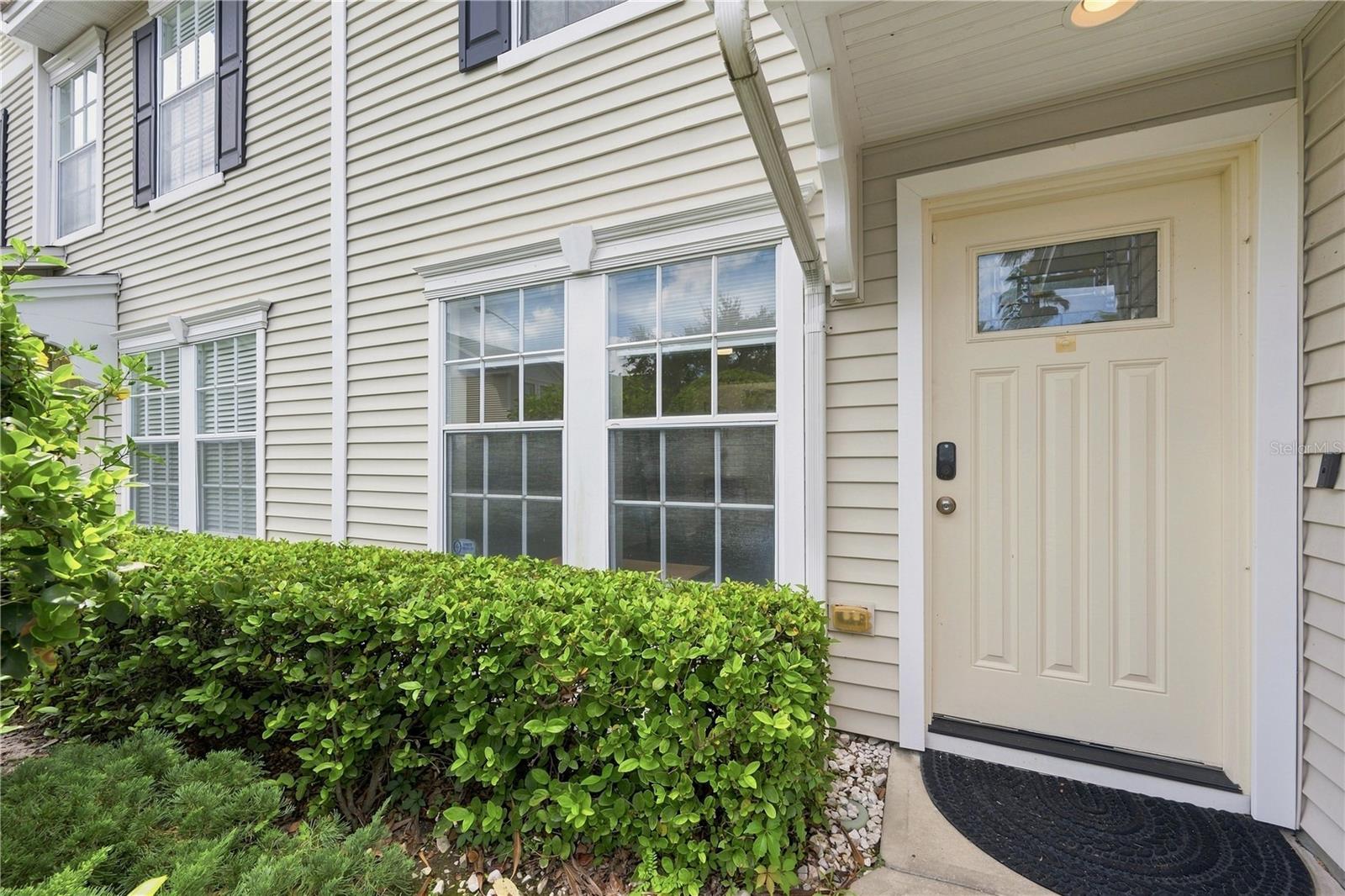13158 THOROUGHBRED LOOP — photo 2