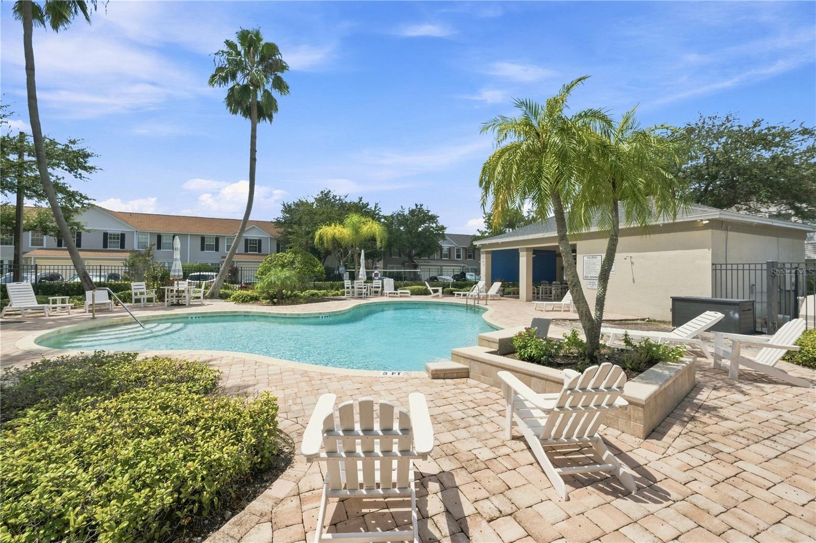 13158 THOROUGHBRED LOOP — photo 48