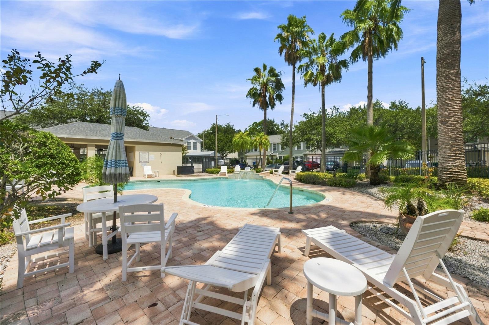 13158 THOROUGHBRED LOOP — photo 44