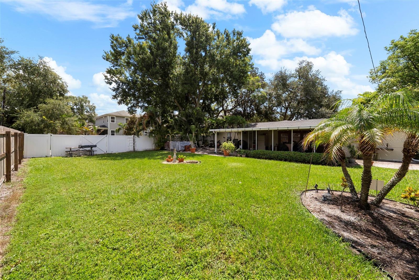 3401 W SEVILLA ST — photo 8