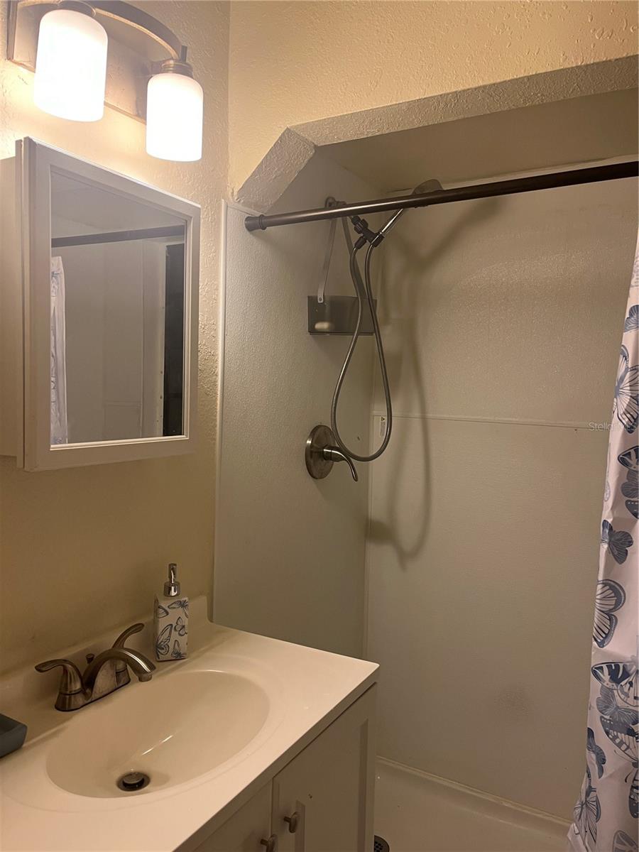 2717 W STATE ST — photo 25