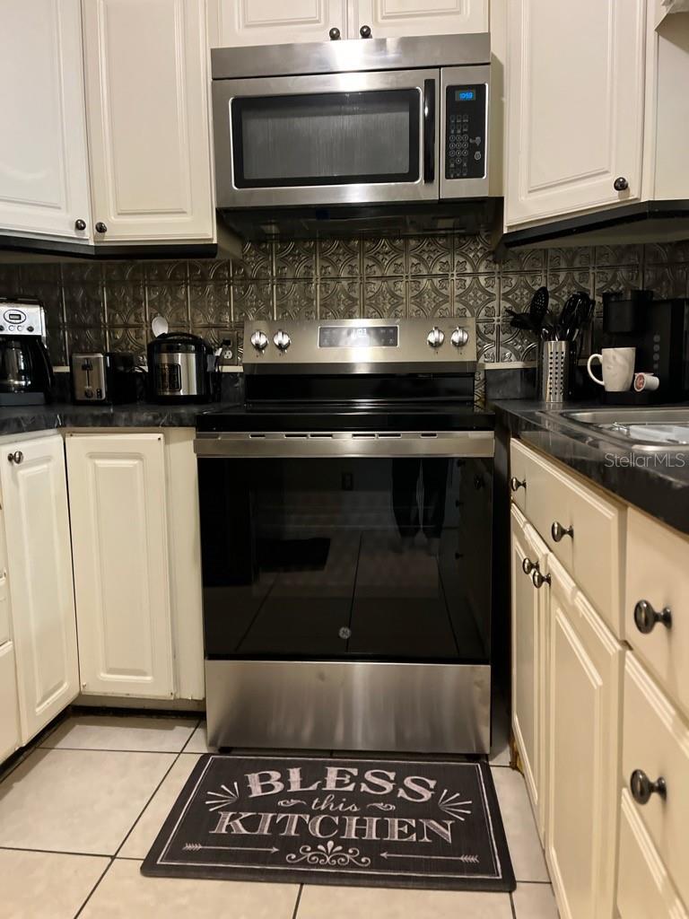2717 W STATE ST — photo 41